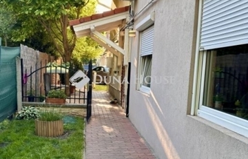 Eladó családi ház