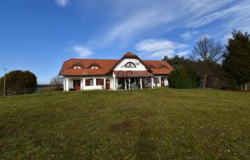 Eladó családi ház