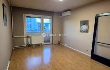 Eladó lakás