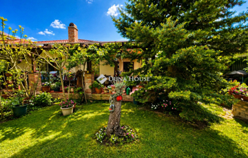 Eladó családi ház