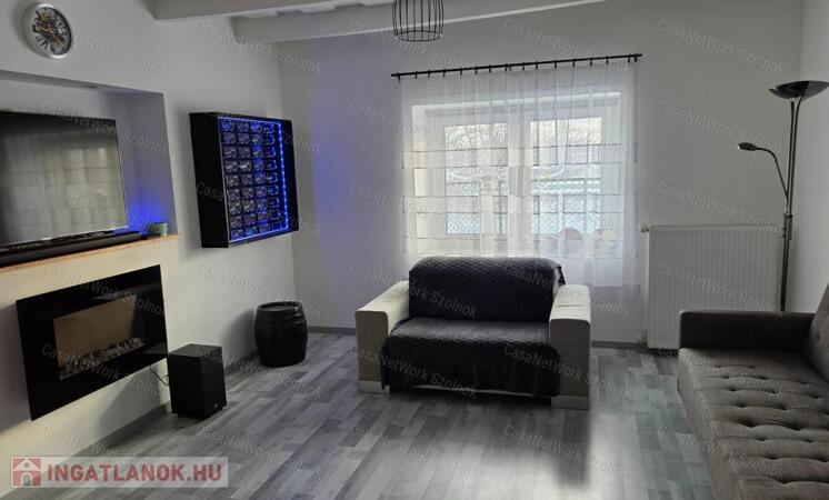 Eladó felújított, 3 szobás családi ház Tápiógyörgyén