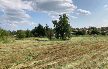 Eladó telek/földterület