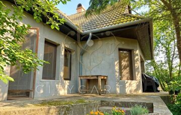 Eladó családi ház