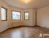 Eladó lakás Budaörs 119 000 000 Ft