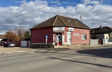 Eladó családi ház