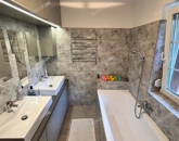 Eladó családi ház Kecskemét 150 000 000 Ft