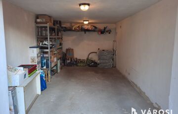 Eladó garázs