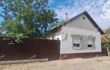 Eladó családi ház