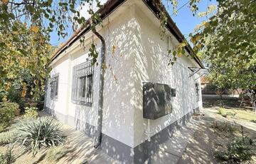 Eladó családi ház