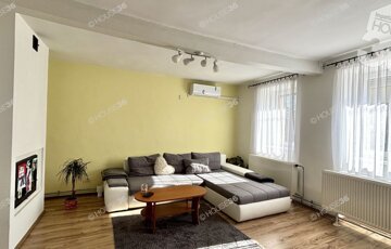 Eladó családi ház