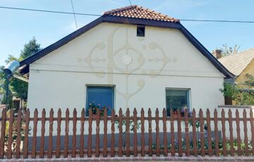 Eladó családi ház