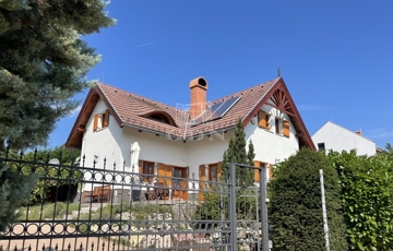 Eladó családi ház