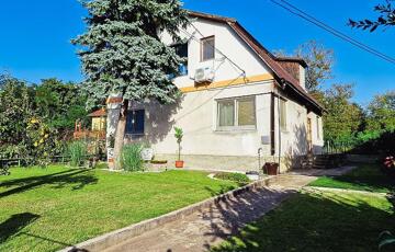 Eladó családi ház