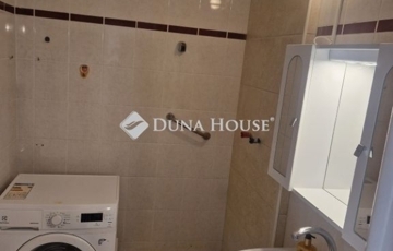 Eladó lakás