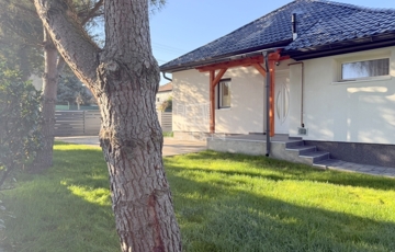 Eladó családi ház