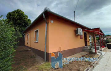 Eladó családi ház