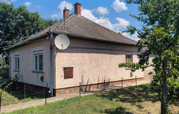Eladó családi ház