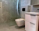 Részpanorámás új építésű ikerház sok extrával