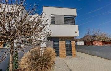 Eladó családi ház