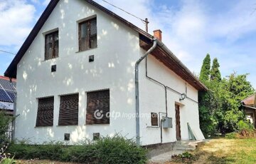 Eladó családi ház