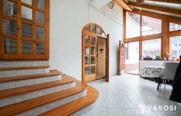 Eladó családi ház