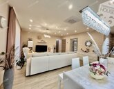 Eladó családi ház Kecskemét 145 000 000 Ft