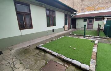 Eladó családi ház