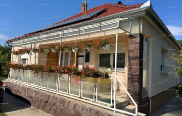 Eladó családi ház