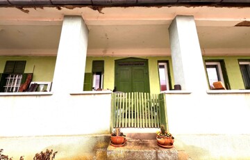 Eladó családi ház