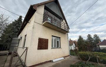 Eladó családi ház