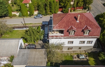 Eladó családi ház