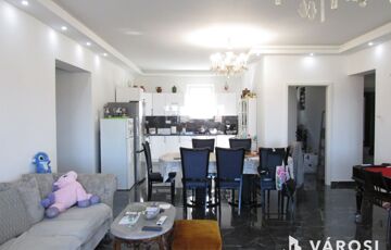 Eladó családi ház