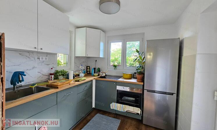 Felújított családi ház Únyon!