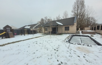 Eladó családi ház