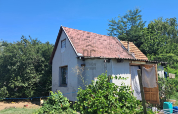 Eladó családi ház
