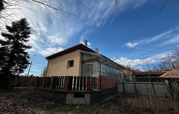 Eladó családi ház