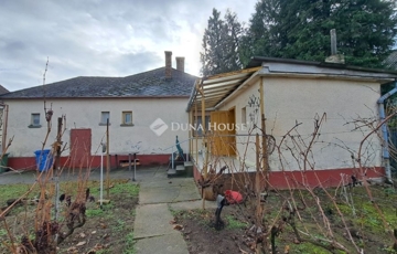 Eladó családi ház