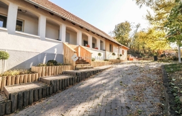 Eladó családi ház