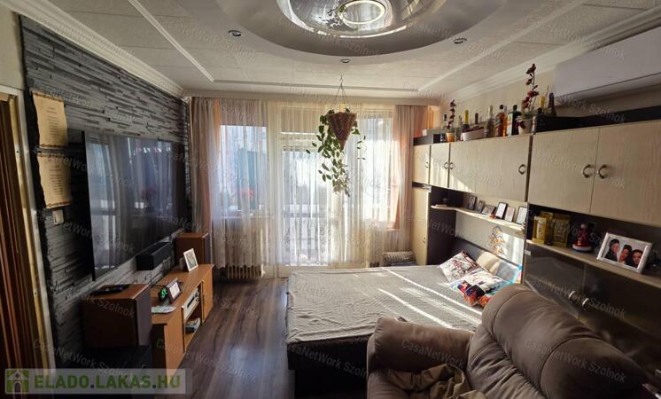 eladó panellakás Szolnok, Széchenyi-lakótelepen                                 