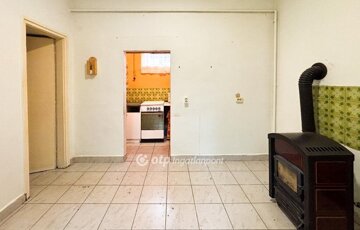 Eladó családi ház