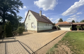 Eladó családi ház