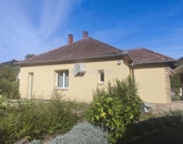 Eladó családi ház Pécs 64 900 000 Ft