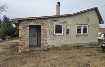 Eladó családi ház