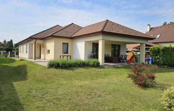 Eladó családi ház