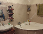 Kiadó családi ház Naszály 700 000 Ft