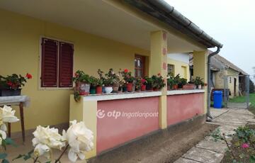 Eladó családi ház