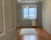 Szolnokon  a Malom utcában felújított 3 szobás lakás eladó!