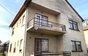 Eladó családi ház