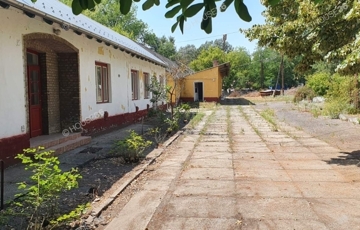 Eladó ipari ingatlan