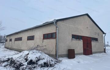 Eladó ipari ingatlan